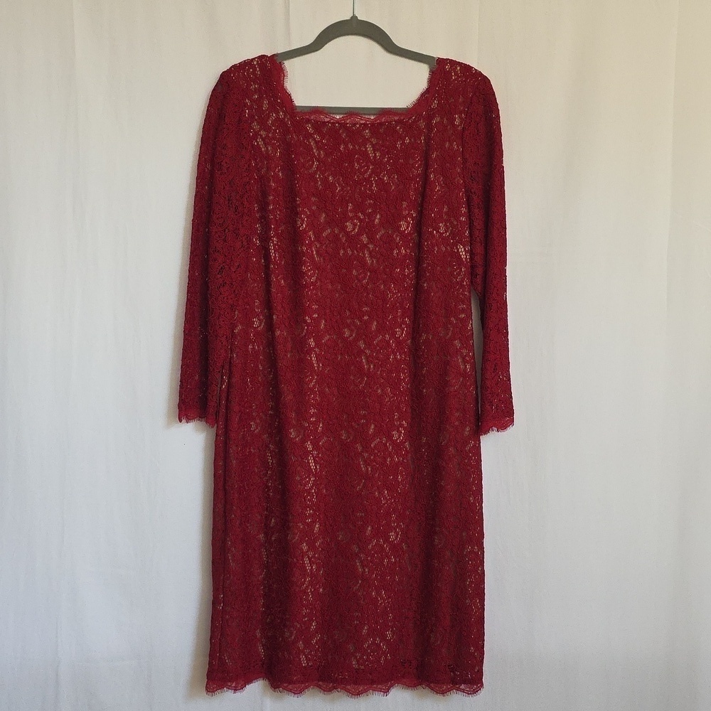 Adrianna Papell Red Lined Lace Dress. Size 16